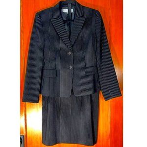 Tahari Pin Stripe Skirt Suit Petite Sz 6